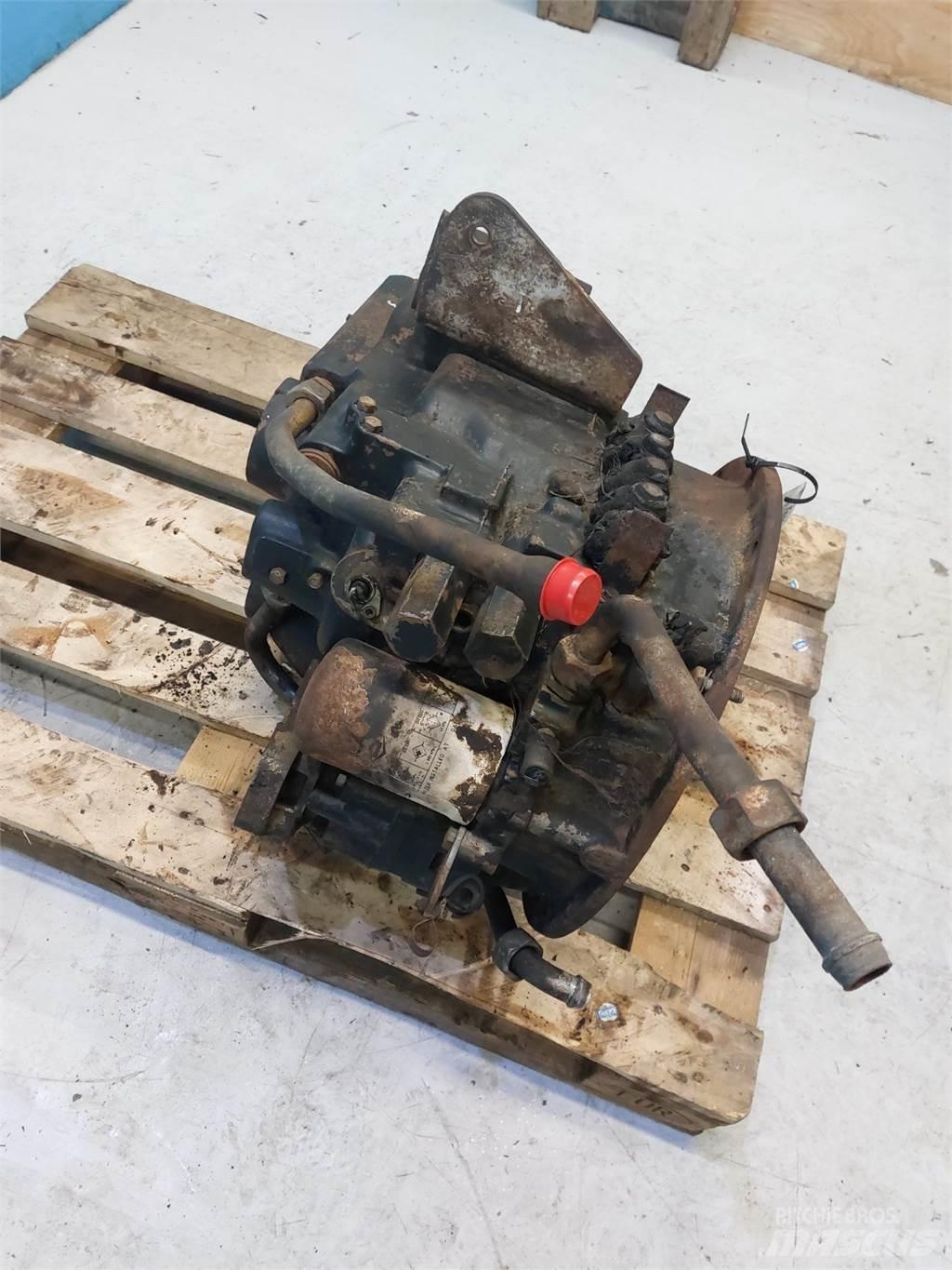 Hydrema 906C Gear