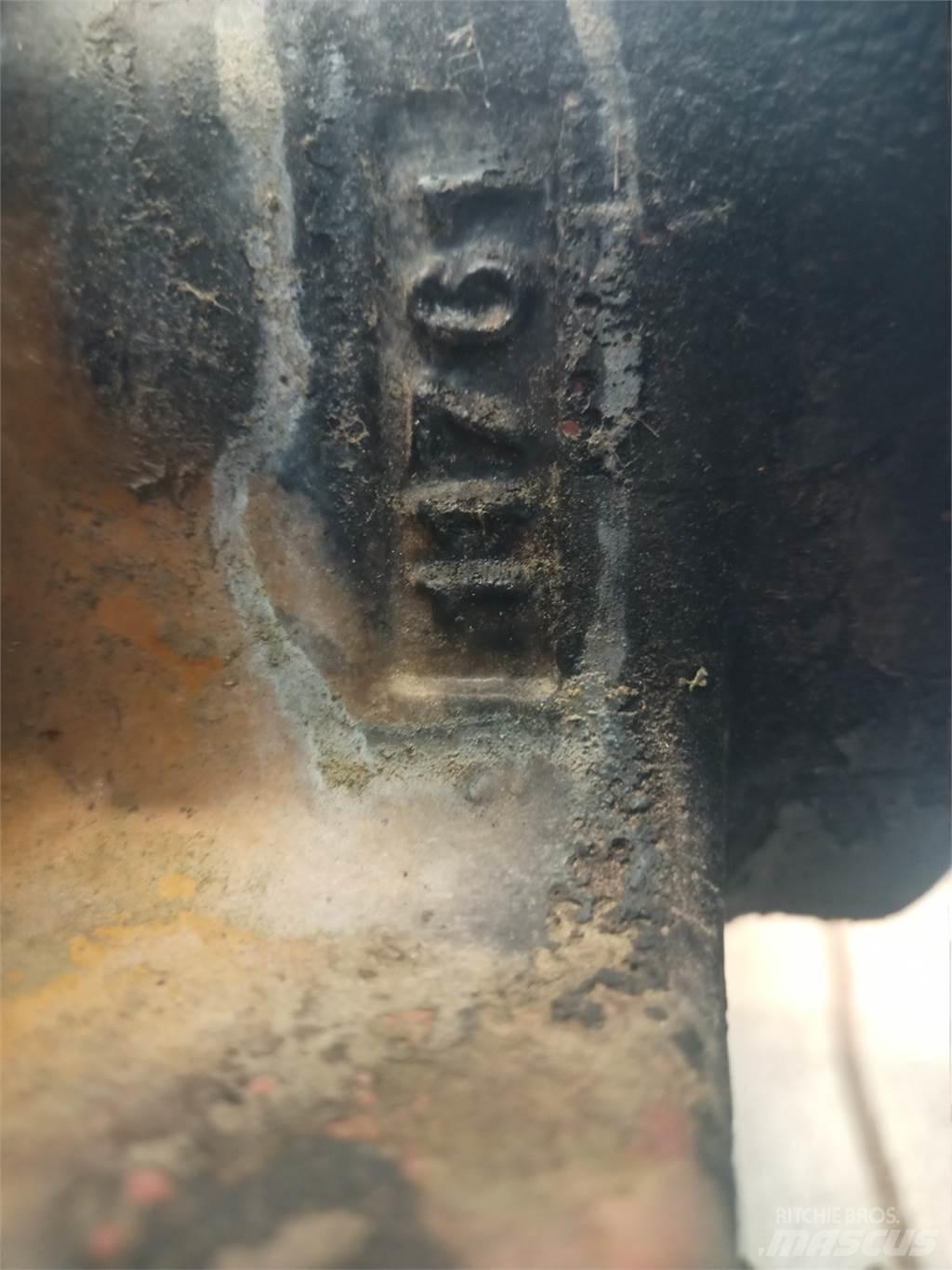 Hydrema 926D Aksler