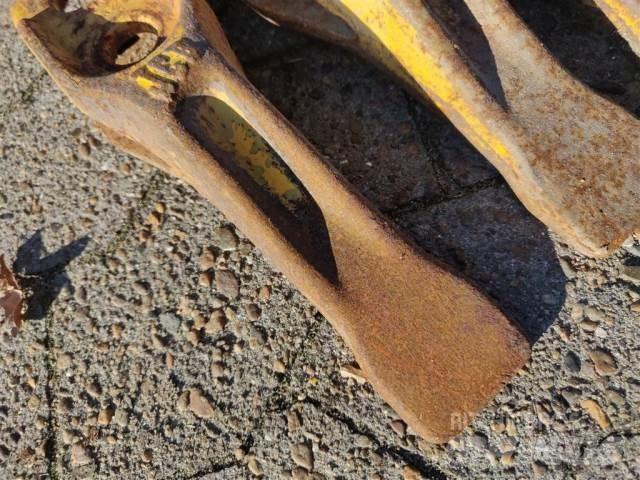 JCB Skovltænder Andet tilbehør
