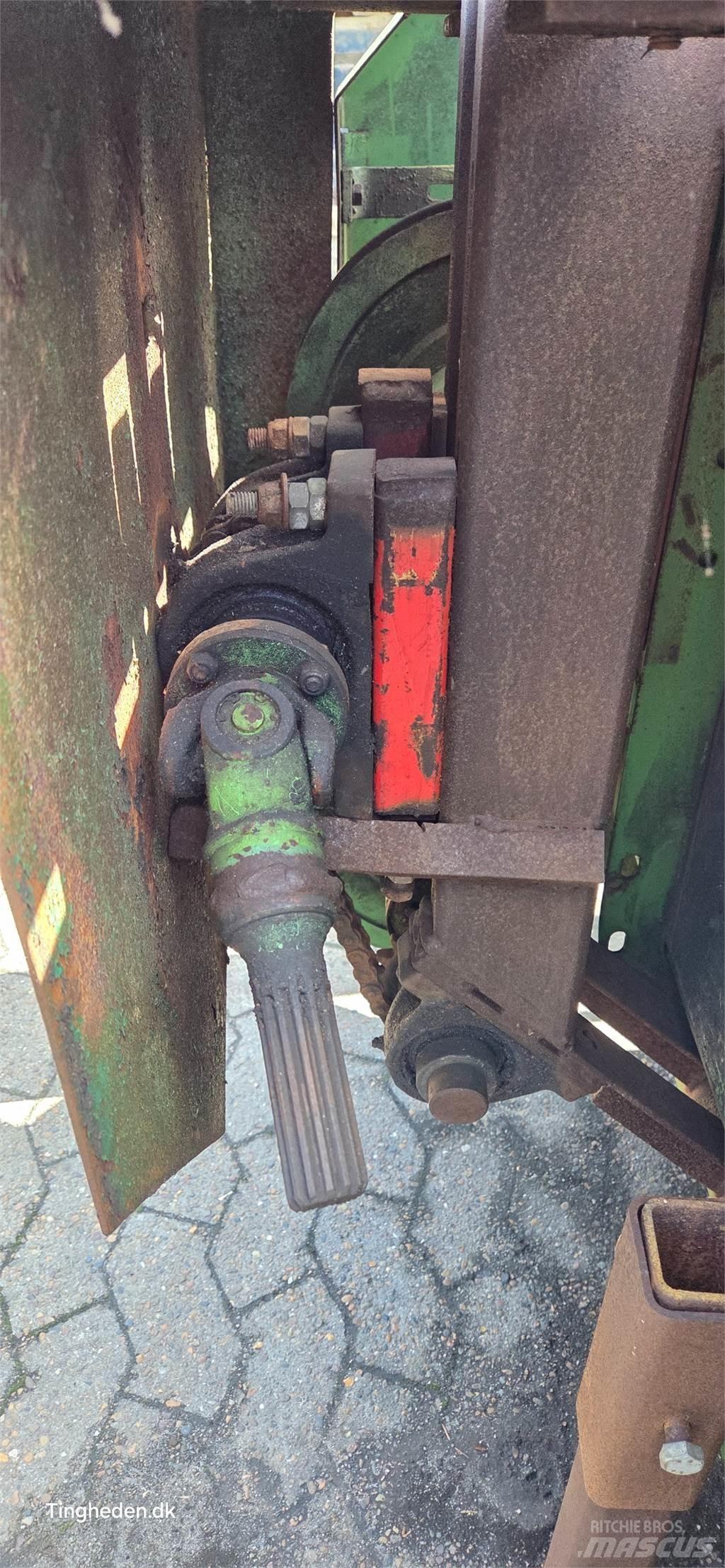 John Deere  Tilbehør til mejetærskere
