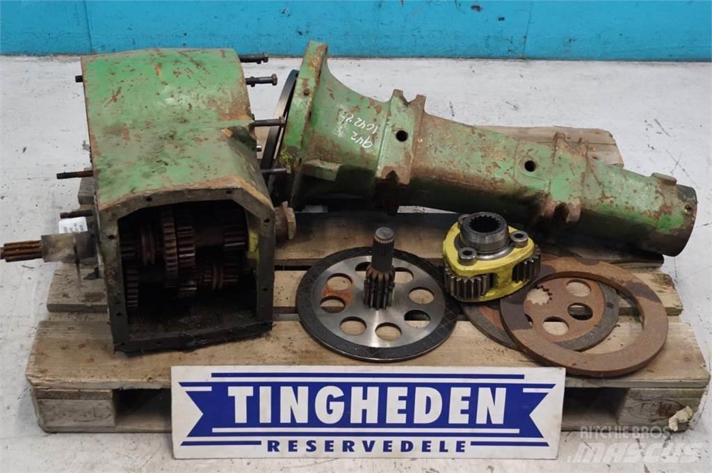 John Deere 1042 Gear