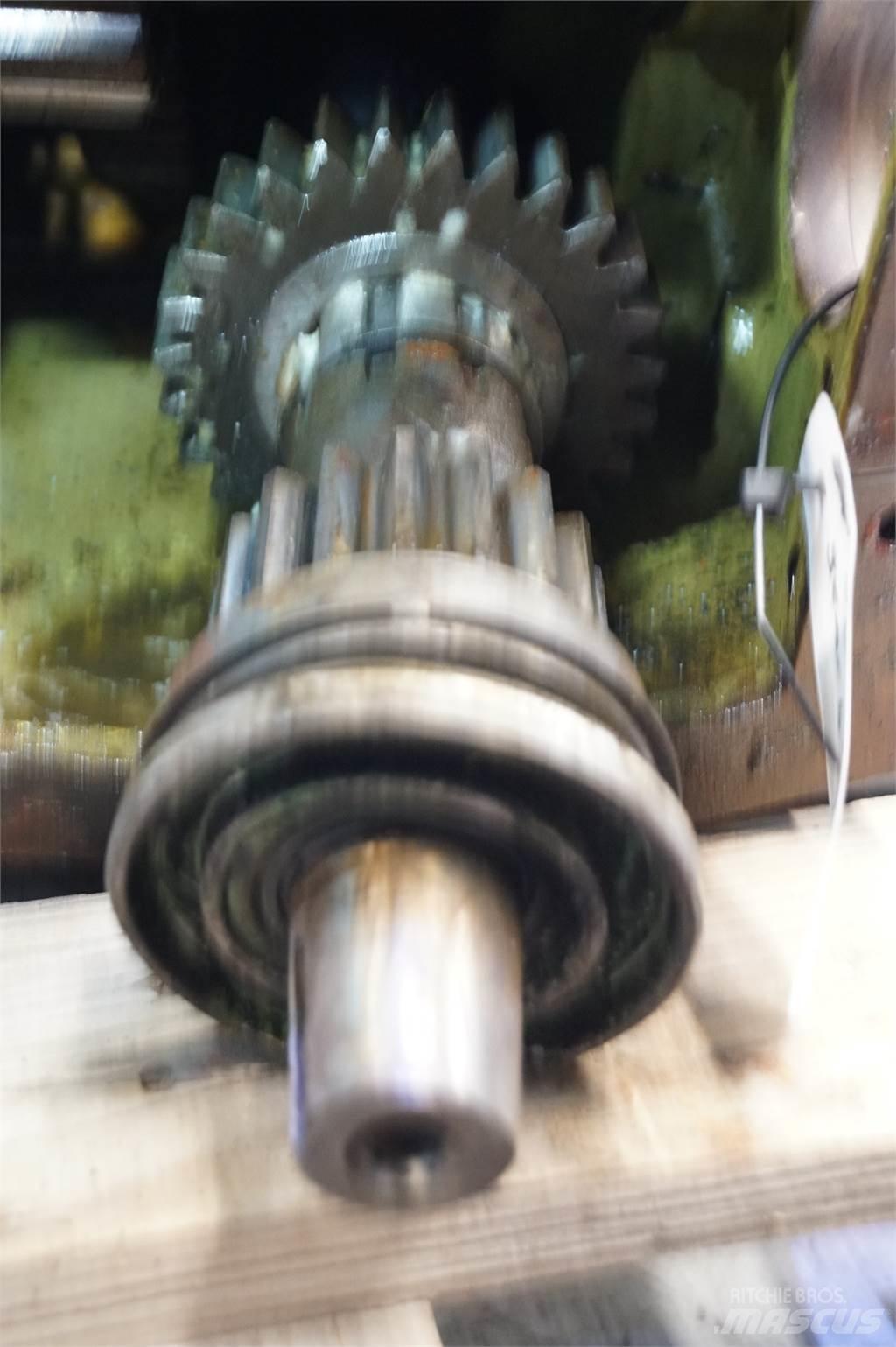 John Deere 1042 Gear