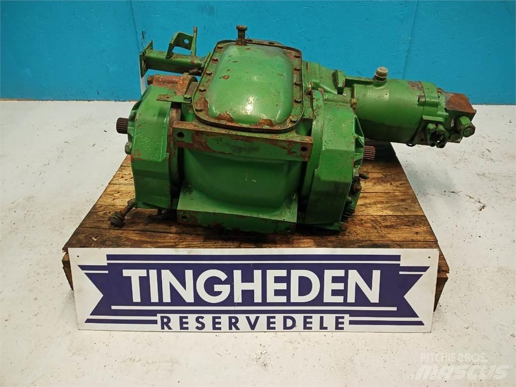 John Deere 1075 Gear