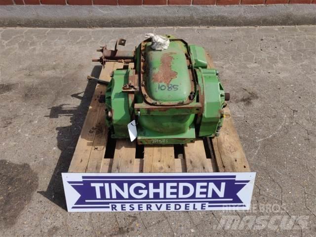 John Deere 1085 Gear