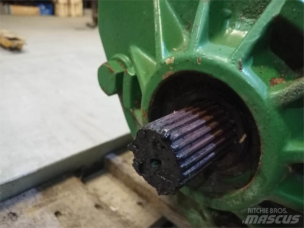 John Deere 1085 Gear