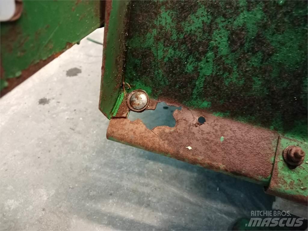 John Deere 1085 Sand- og saltspredere