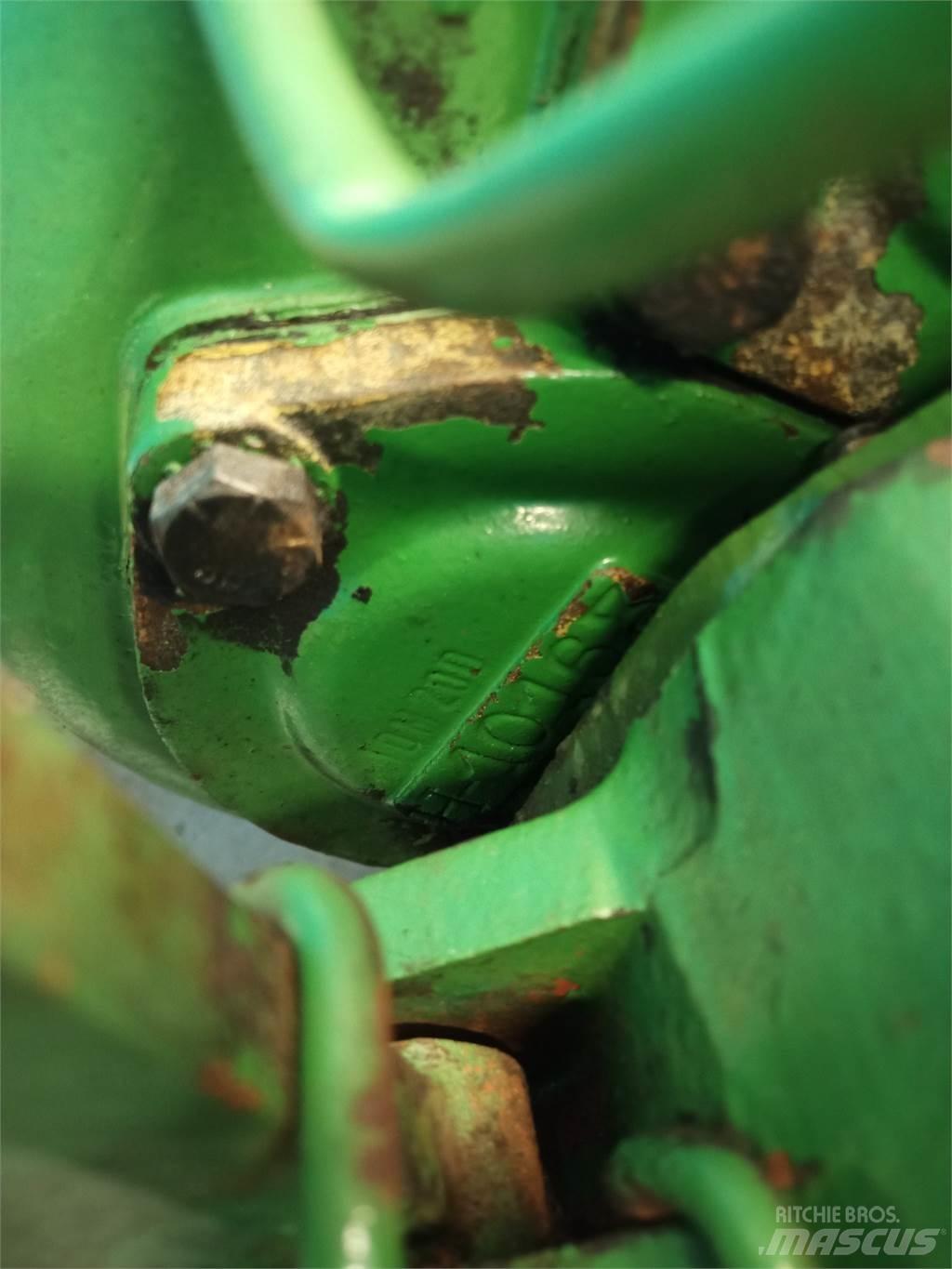 John Deere 1085 Gear
