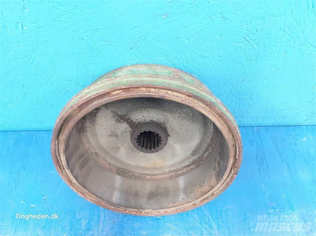 John Deere 1175 Gear
