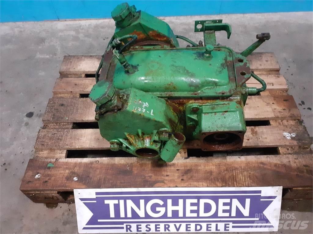 John Deere 1177 Gear