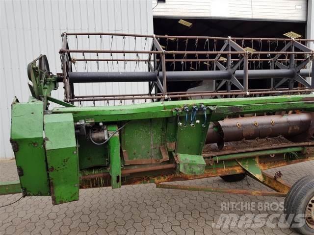 John Deere 16 Tilbehør til mejetærskere