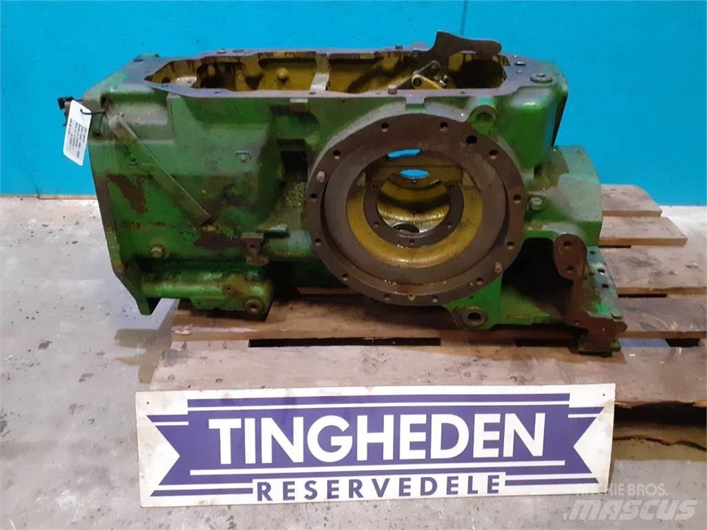John Deere 2020 Gear