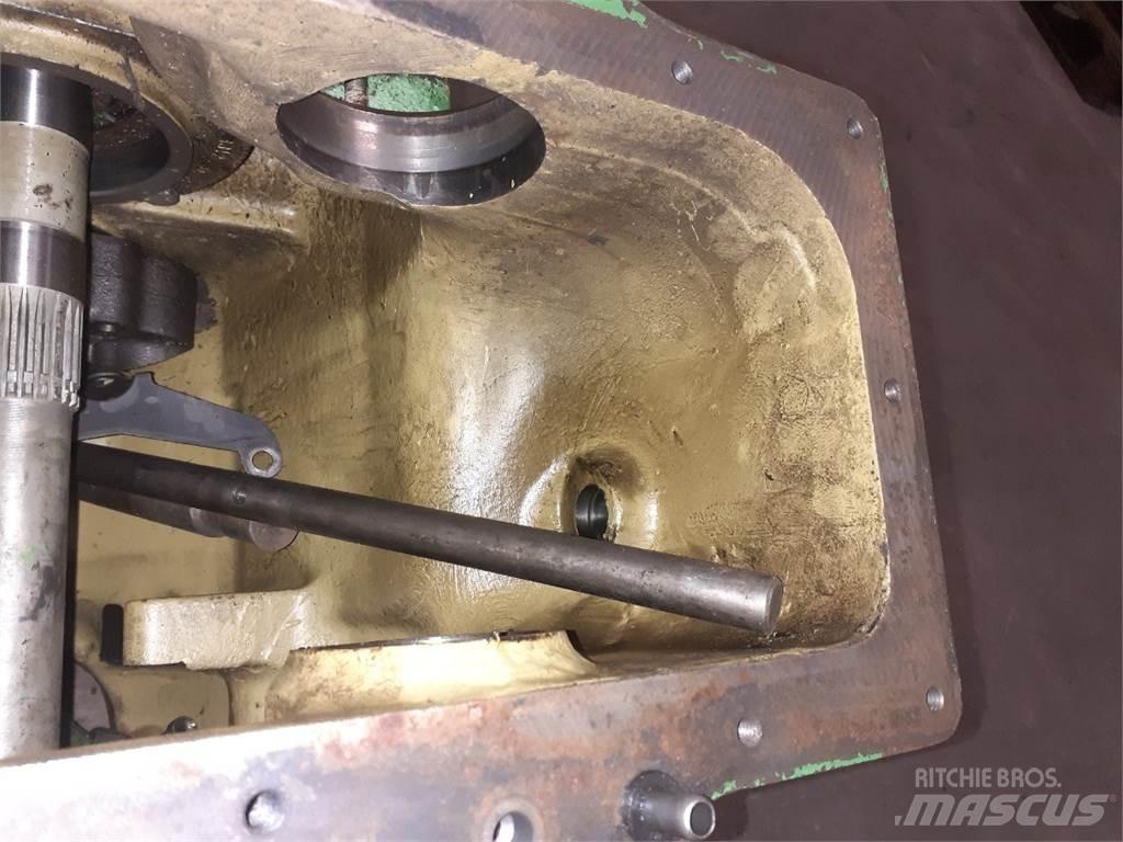 John Deere 2040 Gear