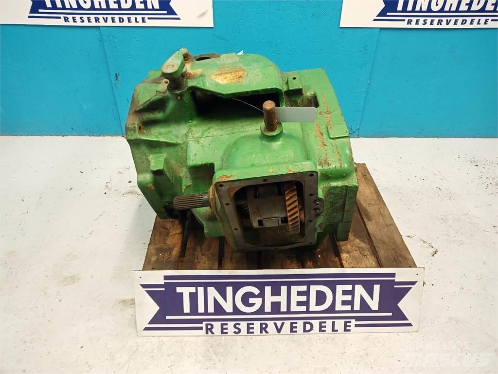 John Deere 2040 Gear
