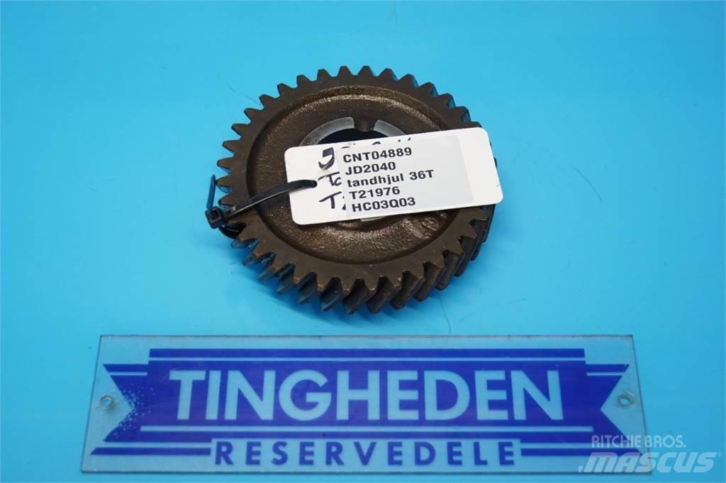 John Deere 2040 Gear