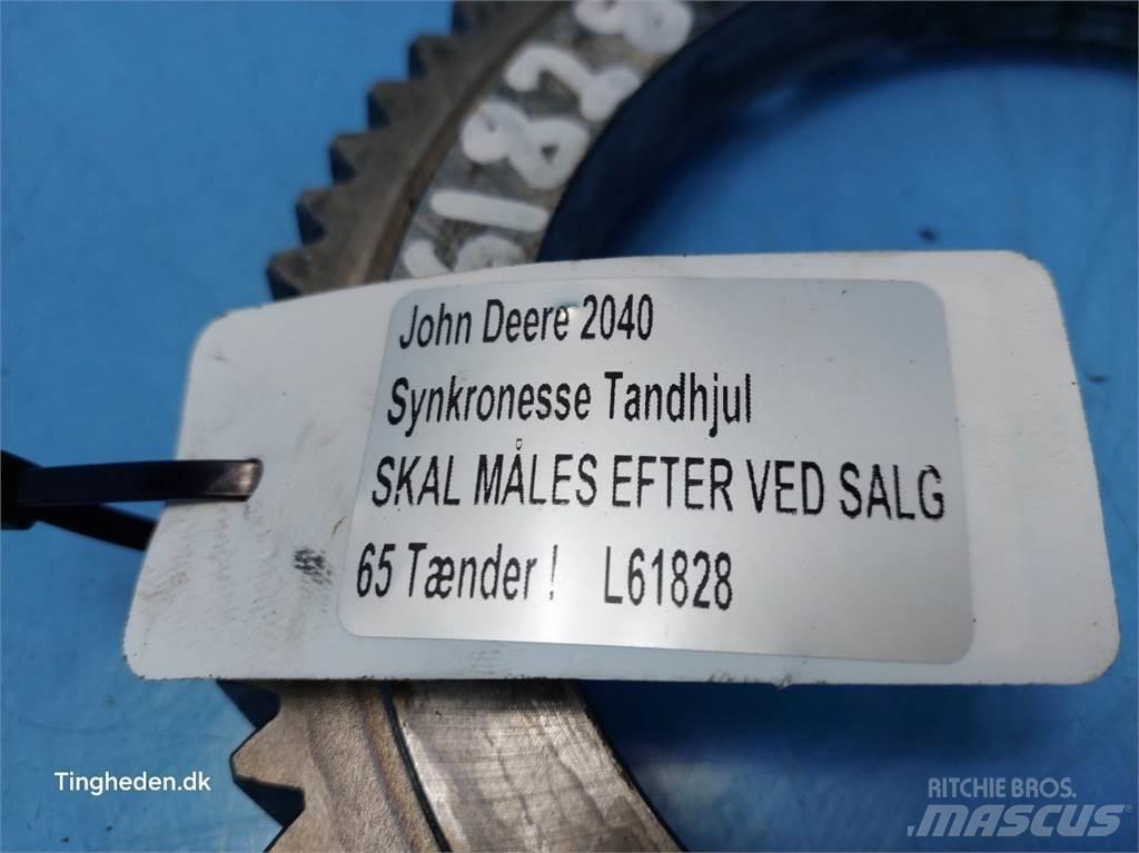 John Deere 2040 Gear