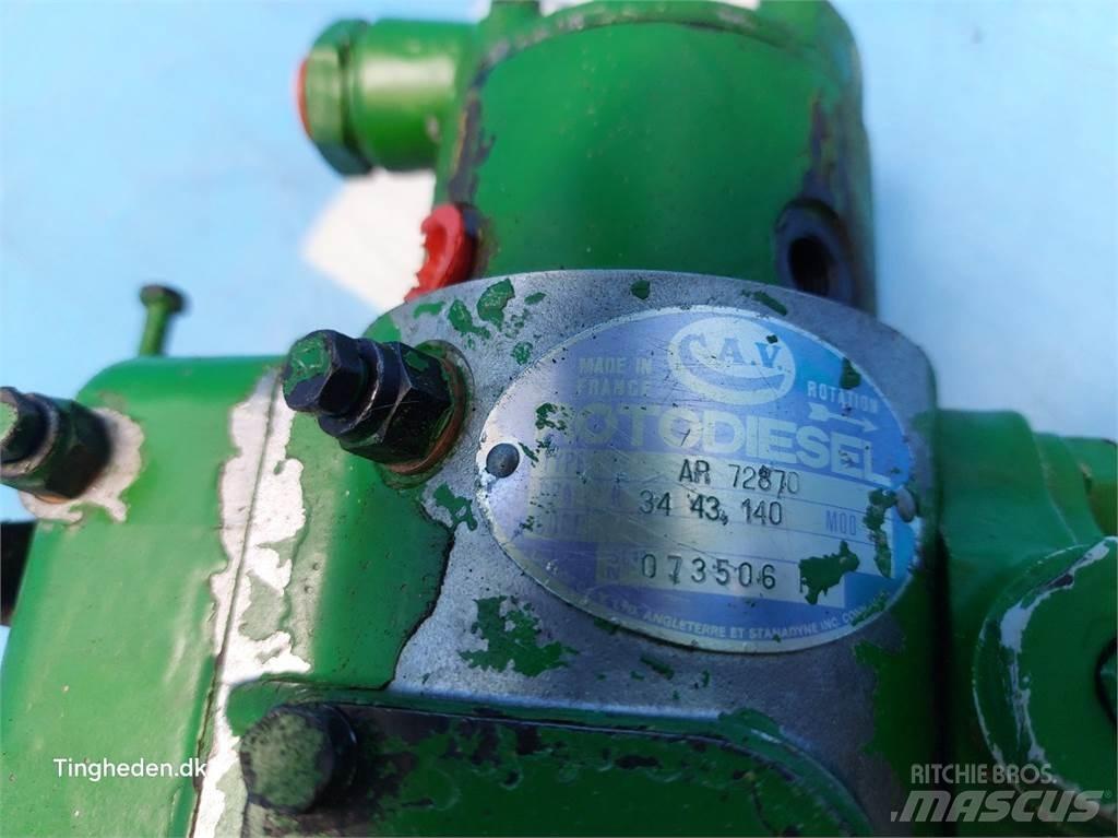 John Deere 2040S Motorer