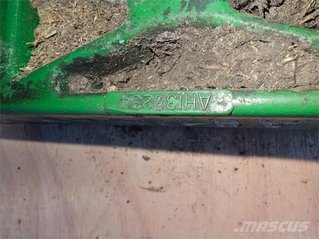 John Deere 2054 Sand- og saltspredere