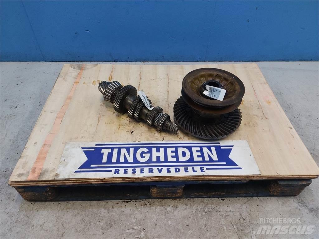 John Deere 2140 Gear