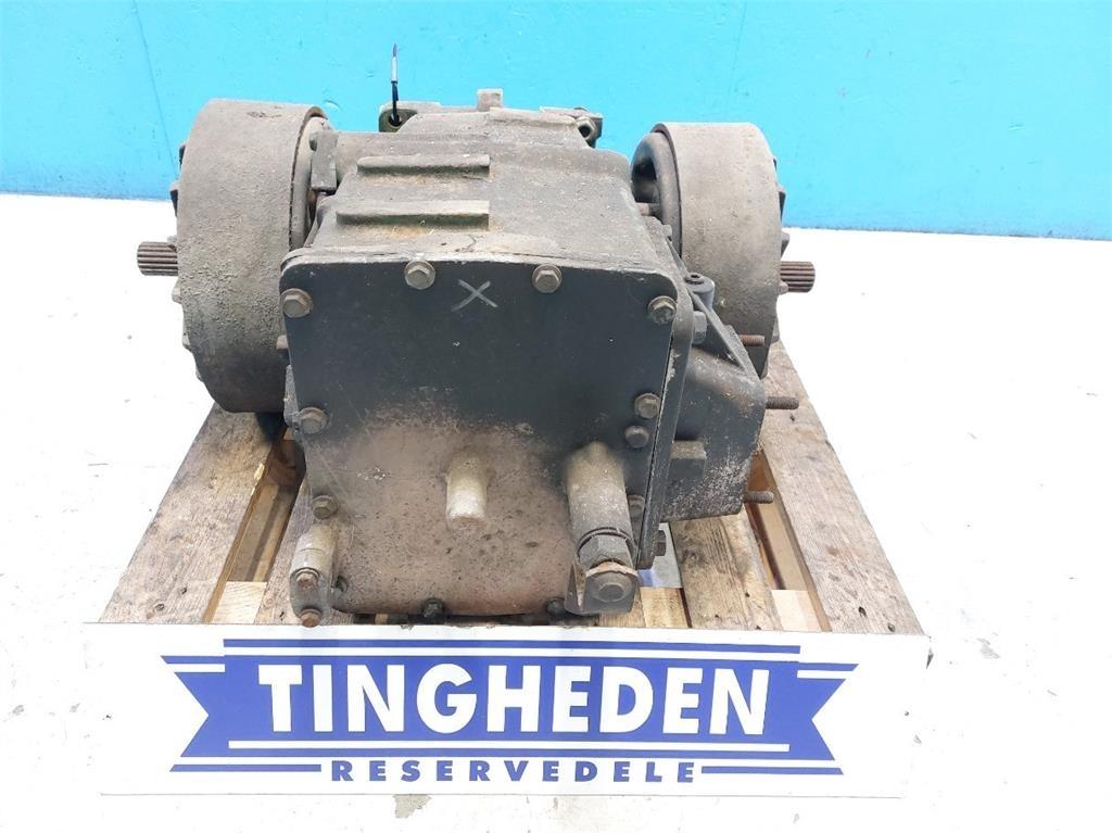 John Deere 2254 Gear