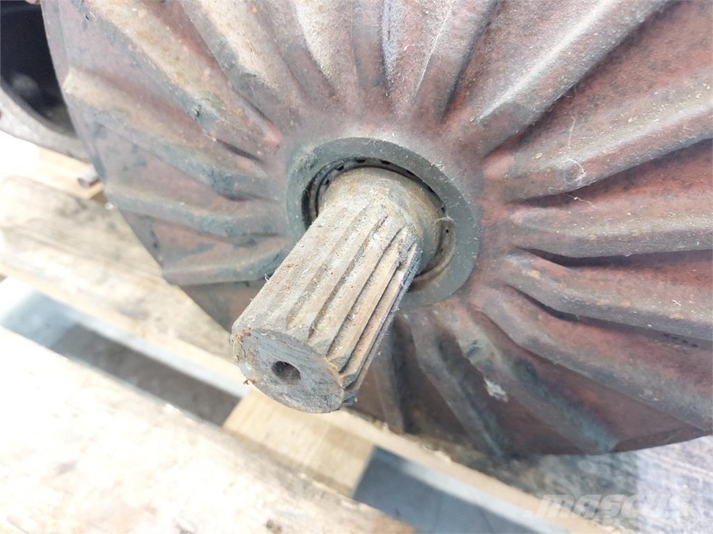 John Deere 2254 Gear