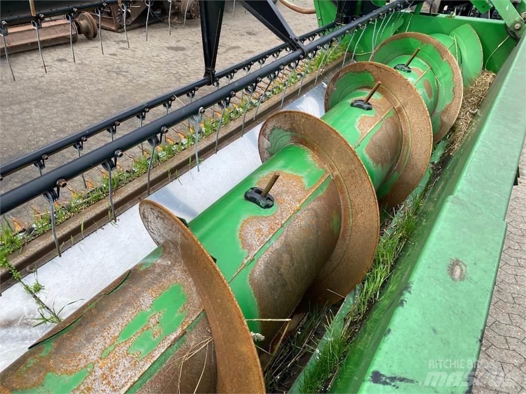 John Deere 25 Tilbehør til mejetærskere