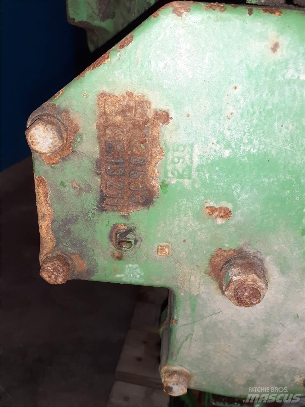 John Deere 2840 Gear