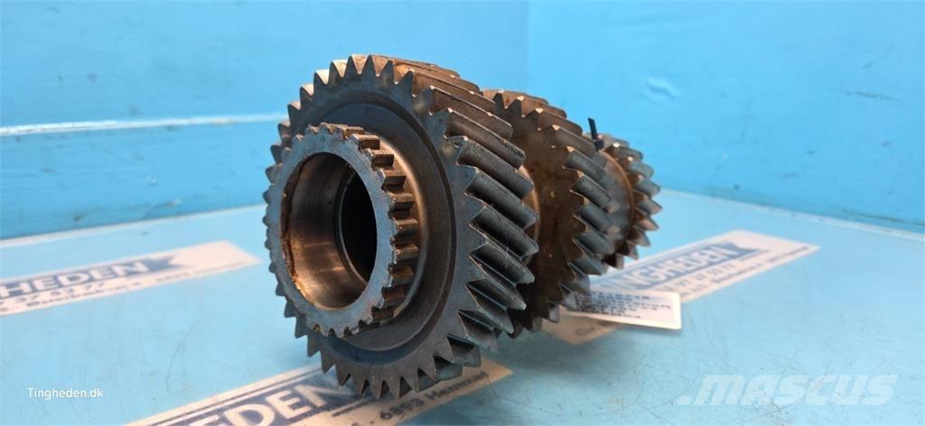 John Deere 2850 Gear