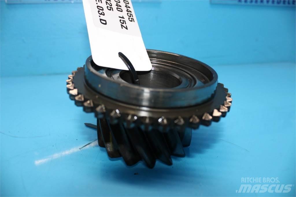 John Deere 3040 Gear
