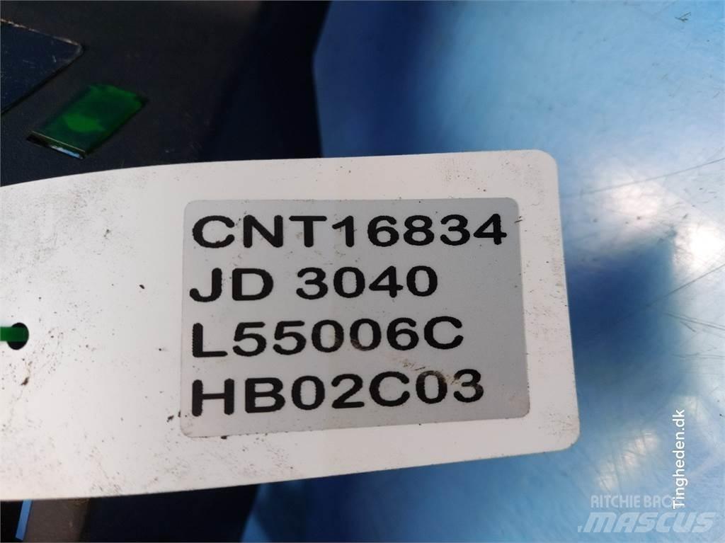 John Deere 3040 Kabiner og interiør