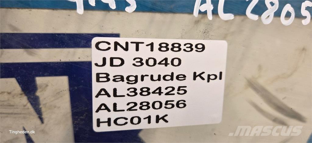 John Deere 3040 Kabiner og interiør