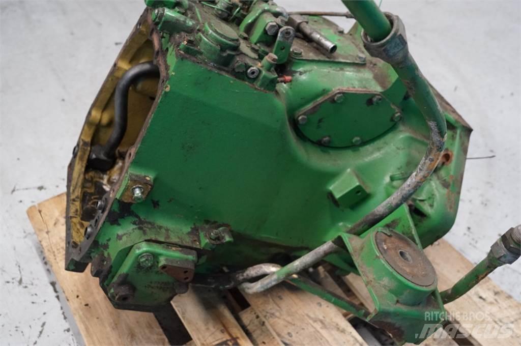 John Deere 3140 Gear