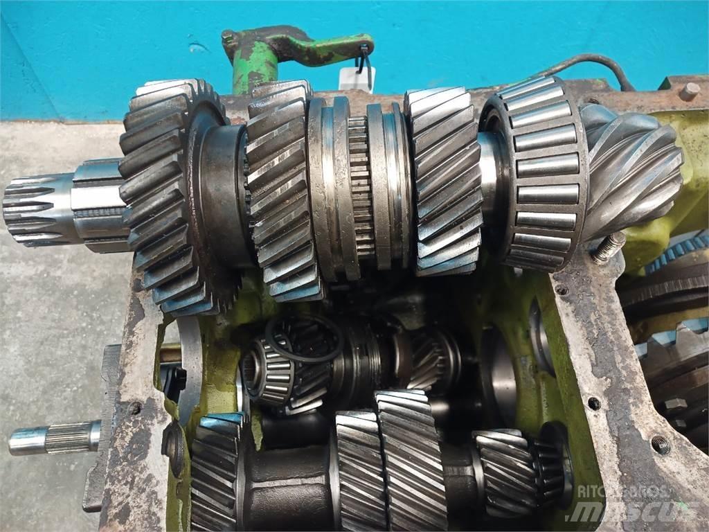 John Deere 4040 Gear