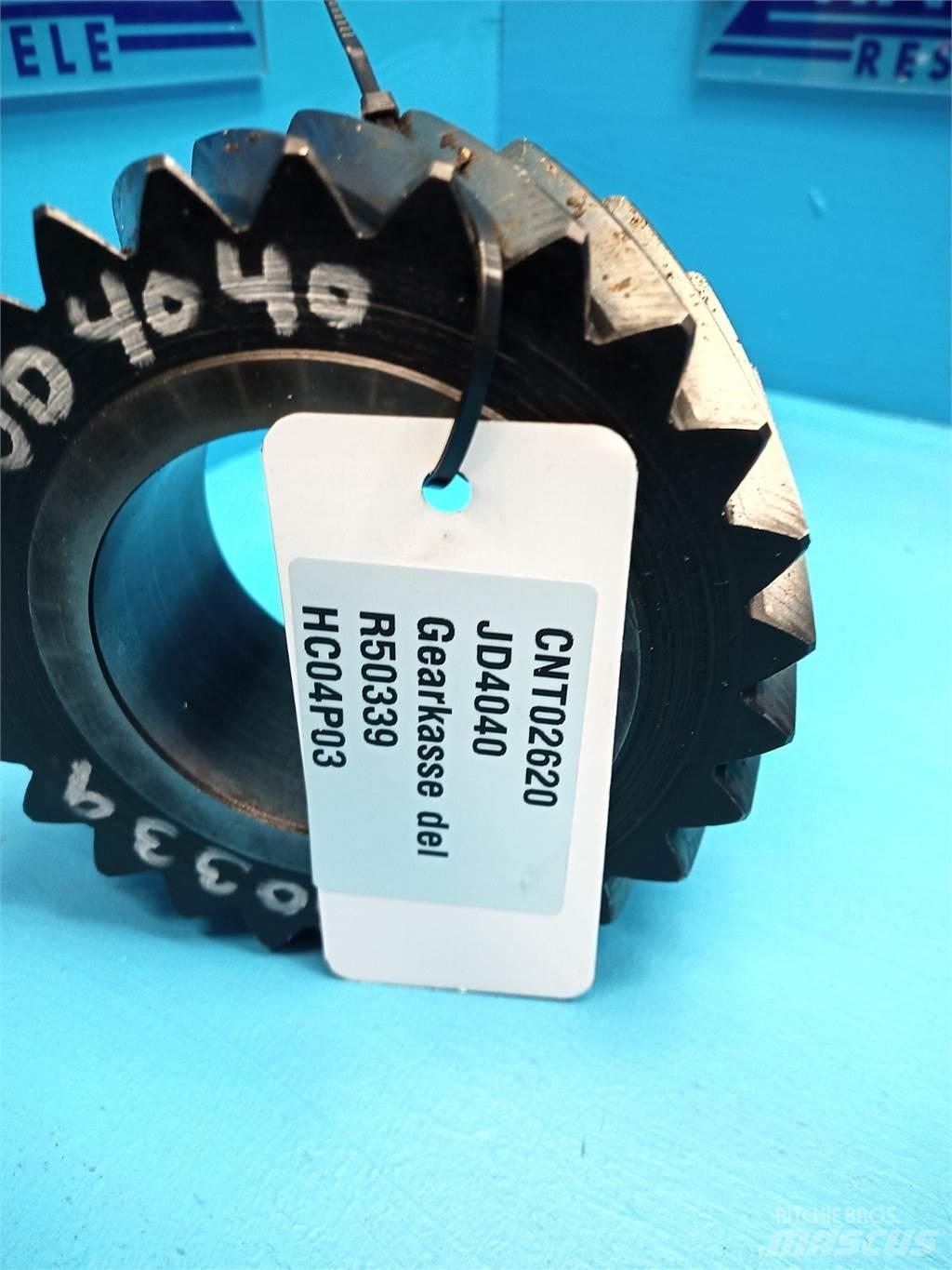 John Deere 4040 Gear