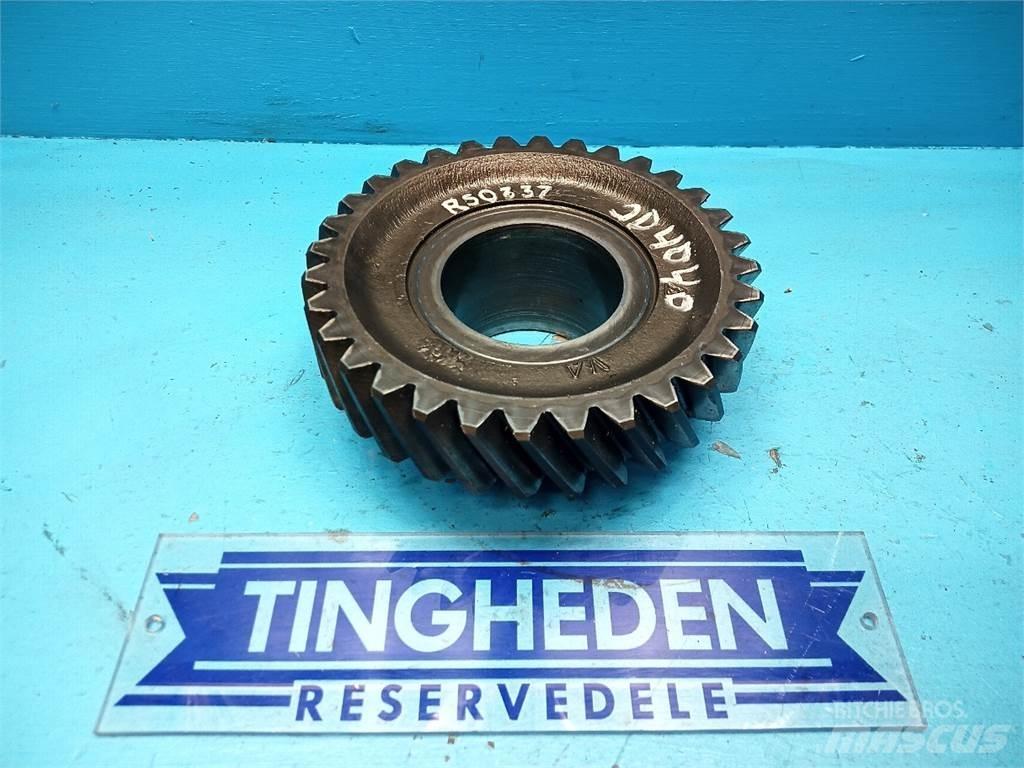 John Deere 4040 Gear