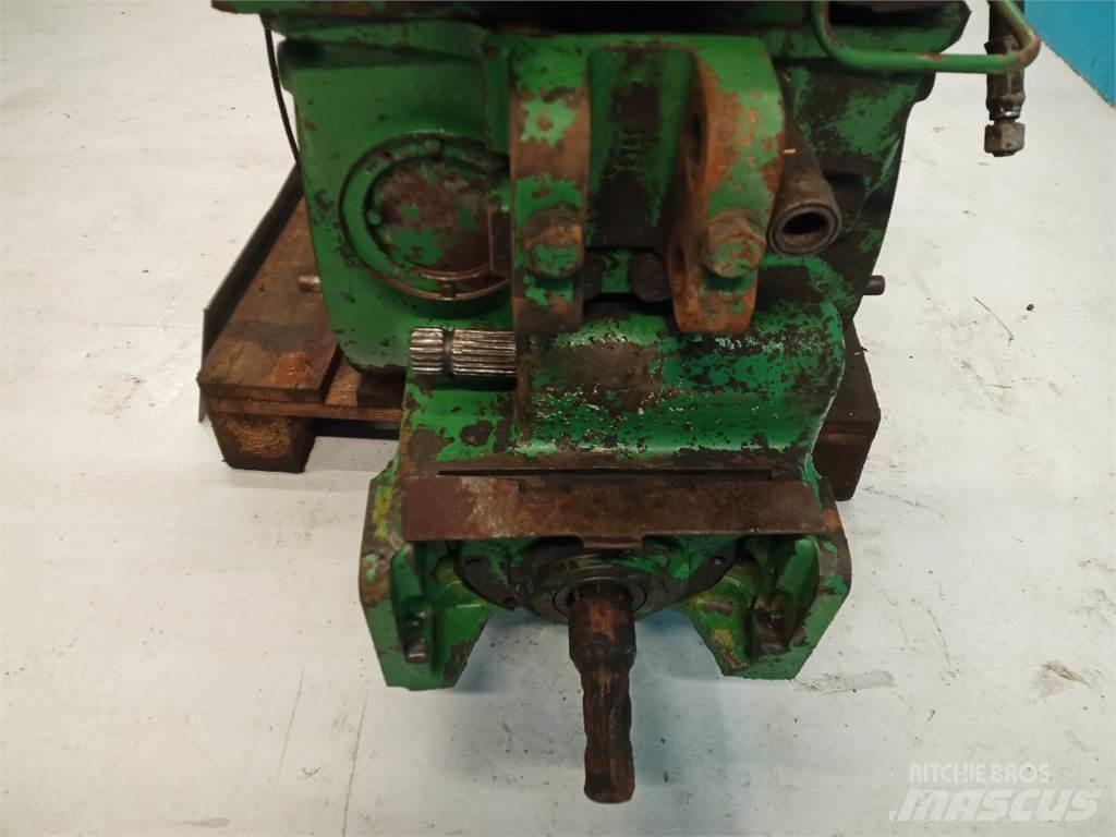 John Deere 4040 Gear