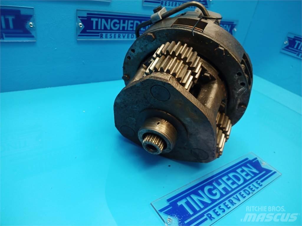 John Deere 4040 Gear
