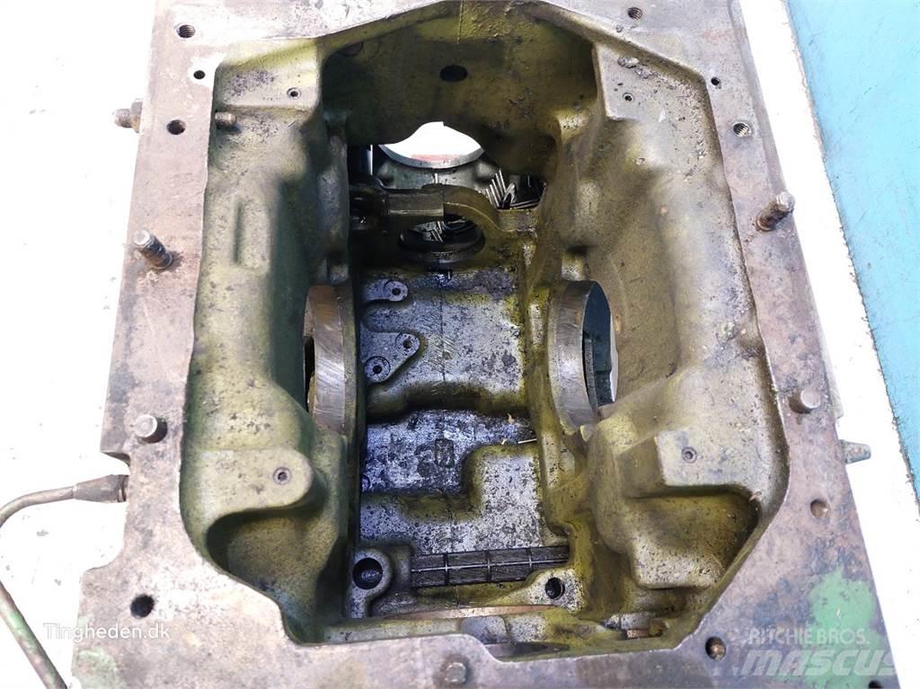 John Deere 4040 Gear