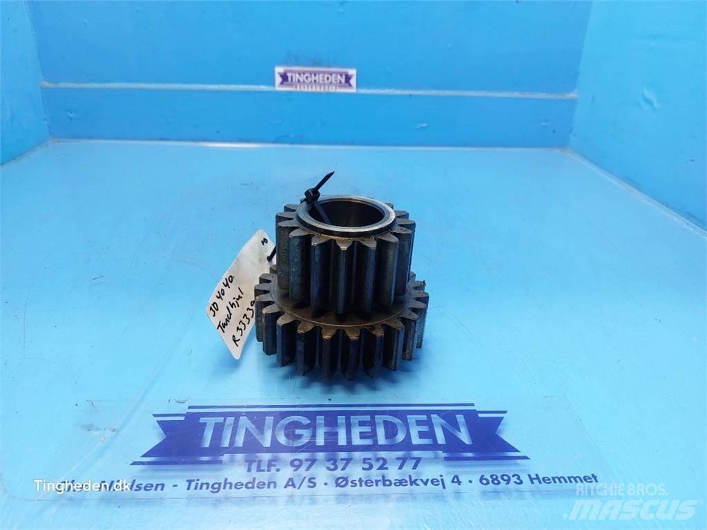 John Deere 4040 Gear