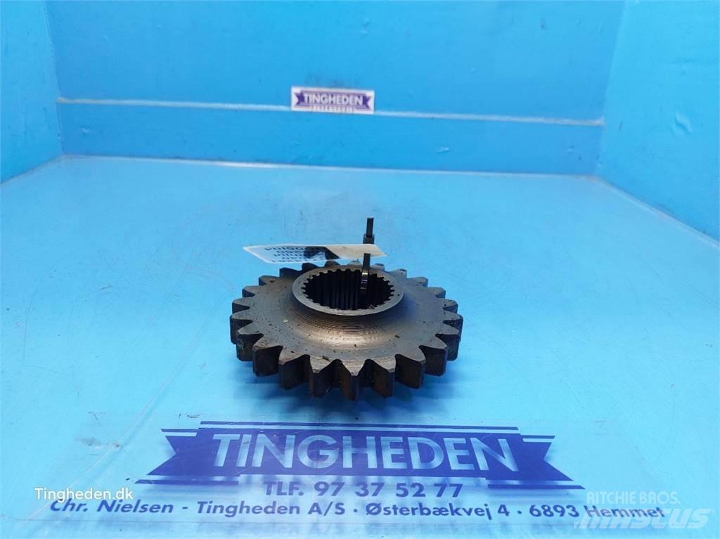 John Deere 4040 Gear