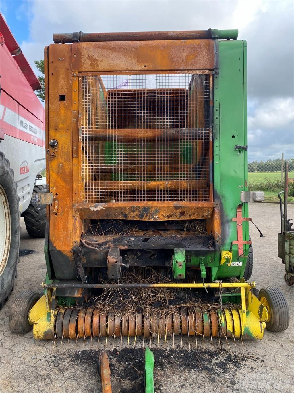 John Deere 590 Rundballe-pressere