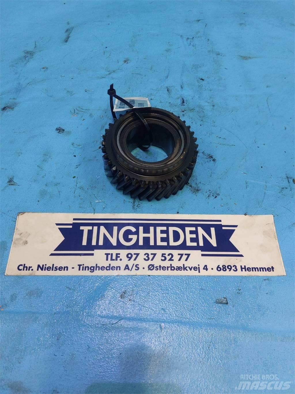 John Deere 6200 Gear