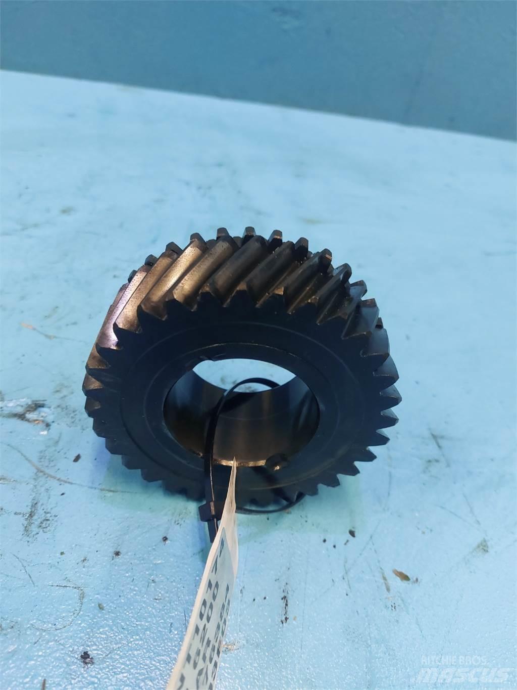 John Deere 6200 Gear