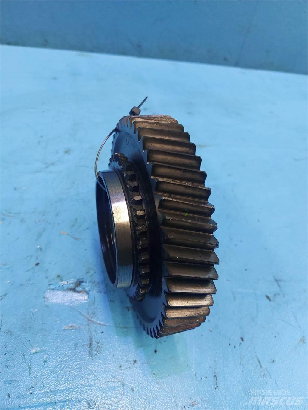 John Deere 6200 Gear