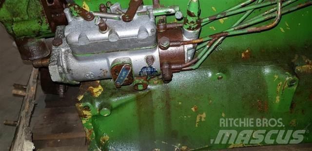 John Deere 6329 Motorer
