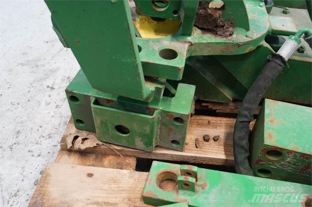 John Deere 8235R Andet tilbehør til traktorer