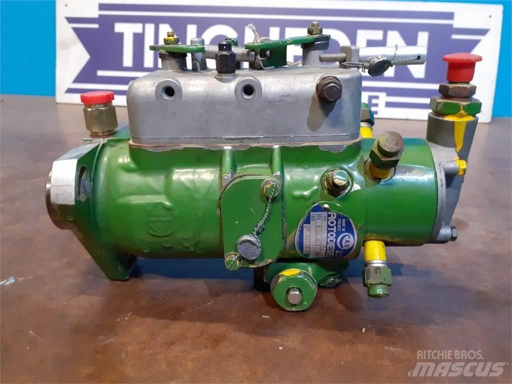 John Deere 935 Motorer