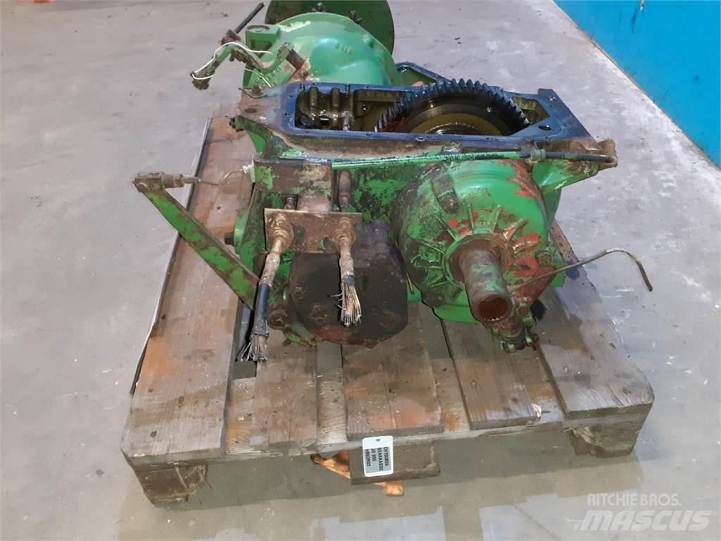 John Deere 955 Gear