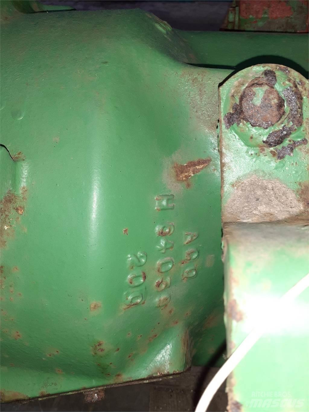 John Deere 955 Gear