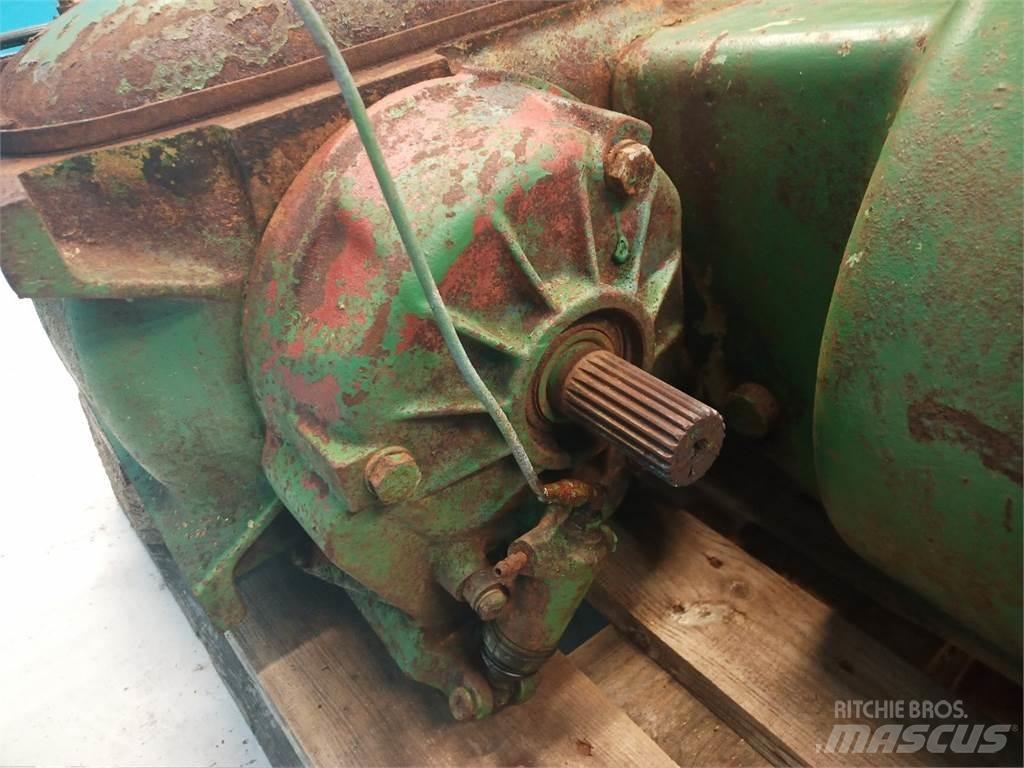 John Deere 965 Gear