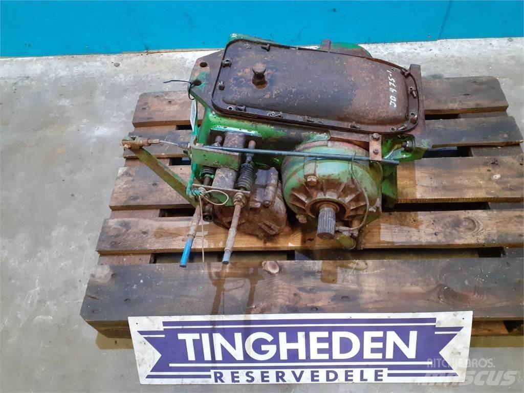 John Deere 975 Gear